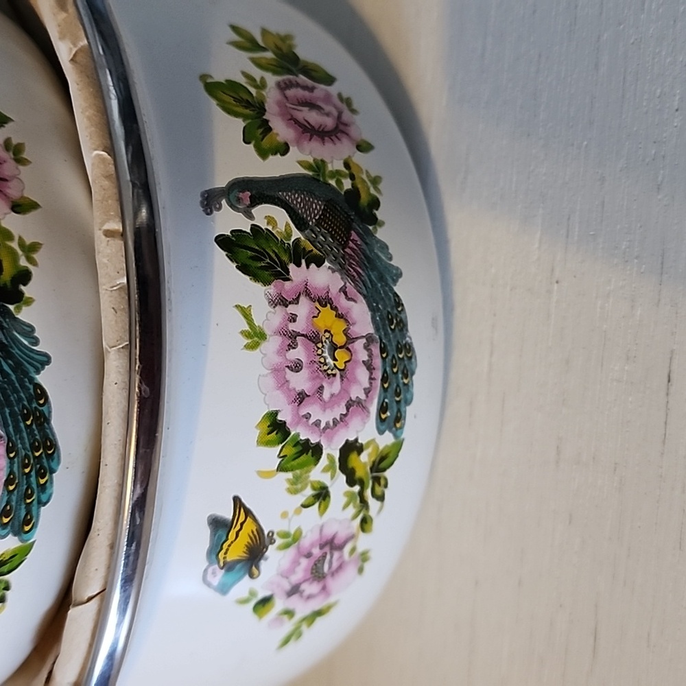 Vintage Floral Enamel Cookware Set - White with Pink and Green Accents - Picture 2 of 7